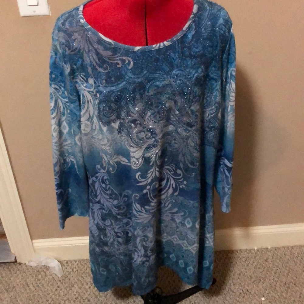 Stunning Winter swirl sweater tunic!😱😍